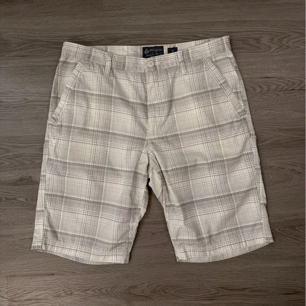 American Rag White and grey Grid Plaid Shorts Mens 36